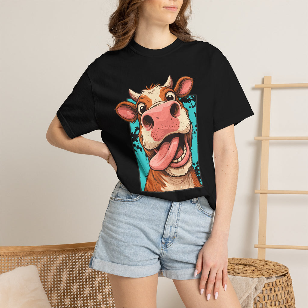 Exaggerated Cow - Unisex T-shirt